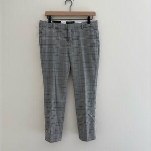 Banana Republic Women's Black and White Plaid Cropped Pants